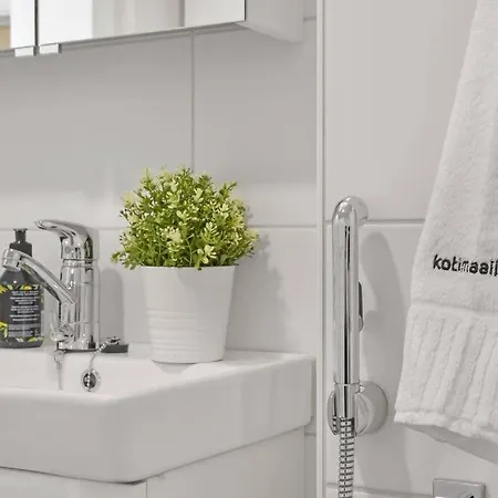 Kotimaailma - Kompakti Kaunis Yksioe Kahdelle, Leppaevaara *